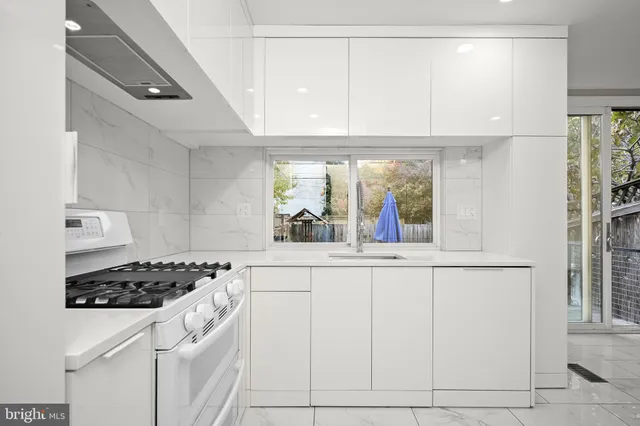 $1,320,000 | 1906 37th Street Northwest, Washington, DC 20007