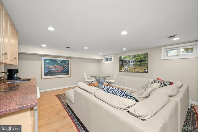 $1,320,000 | 1906 37th Street Northwest, Washington, DC 20007