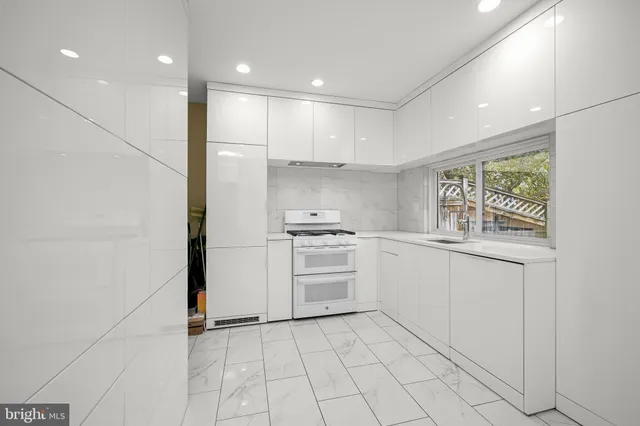 $1,320,000 | 1906 37th Street Northwest, Washington, DC 20007