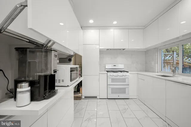 $1,320,000 | 1906 37th Street Northwest, Washington, DC 20007