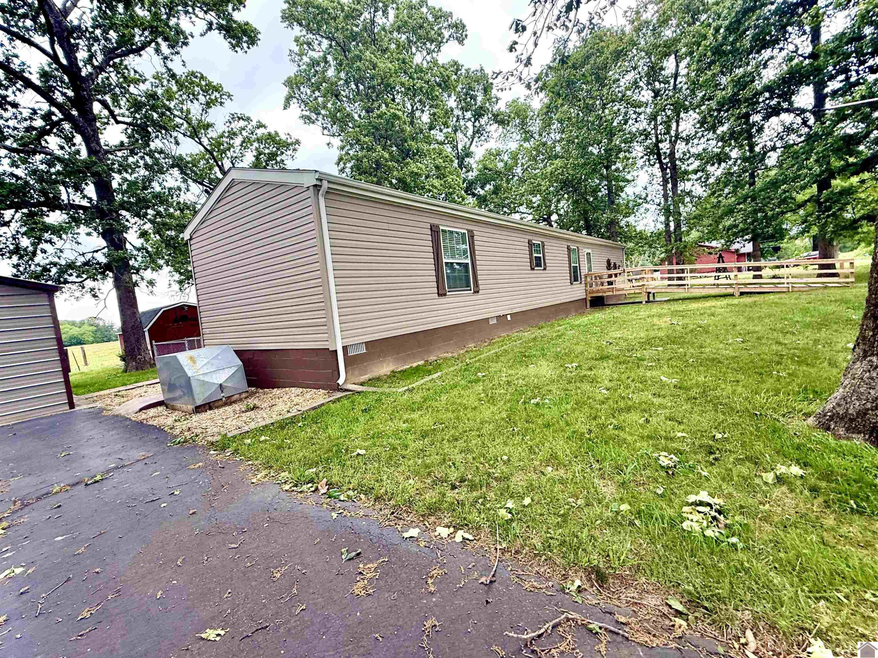 1211 Lawson Road Murray, KY 42071 - Photo 2 of 35 Photo 2