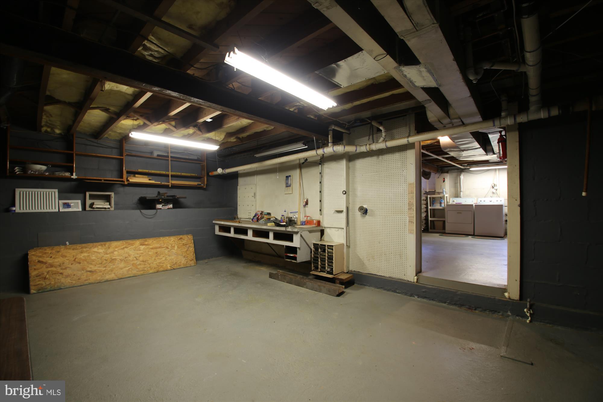 18 Homeland Road Pasadena, MD 21122 - Photo 32 of 40 Workshop