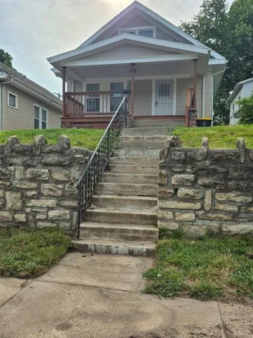 $206,000 | 336 North Brighton Avenue, Kansas City, MO 64123