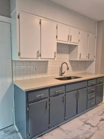 $206,000 | 336 North Brighton Avenue, Kansas City, MO 64123