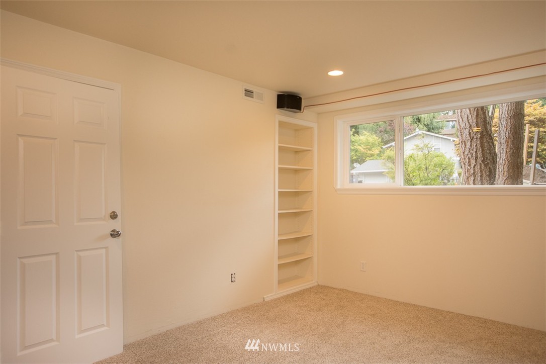 8 219th Place Southwest Bothell, WA 98021 - Photo 11 of 19