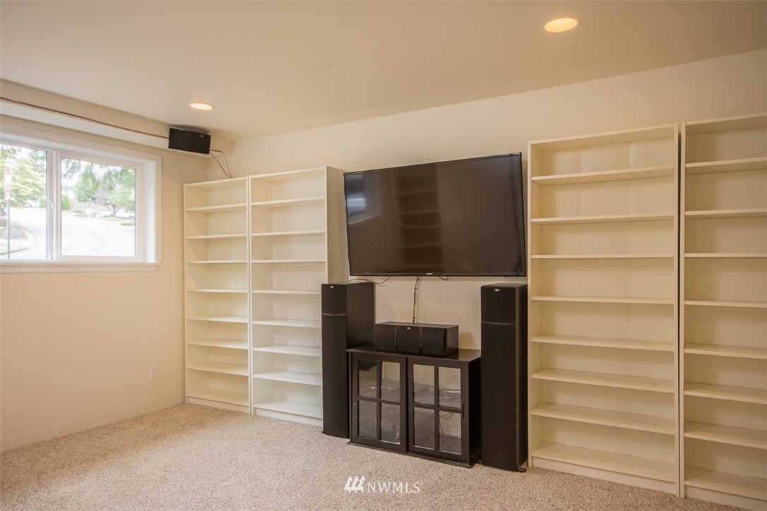 8 219th Place Southwest Bothell, WA 98021 - Photo 12 of 19