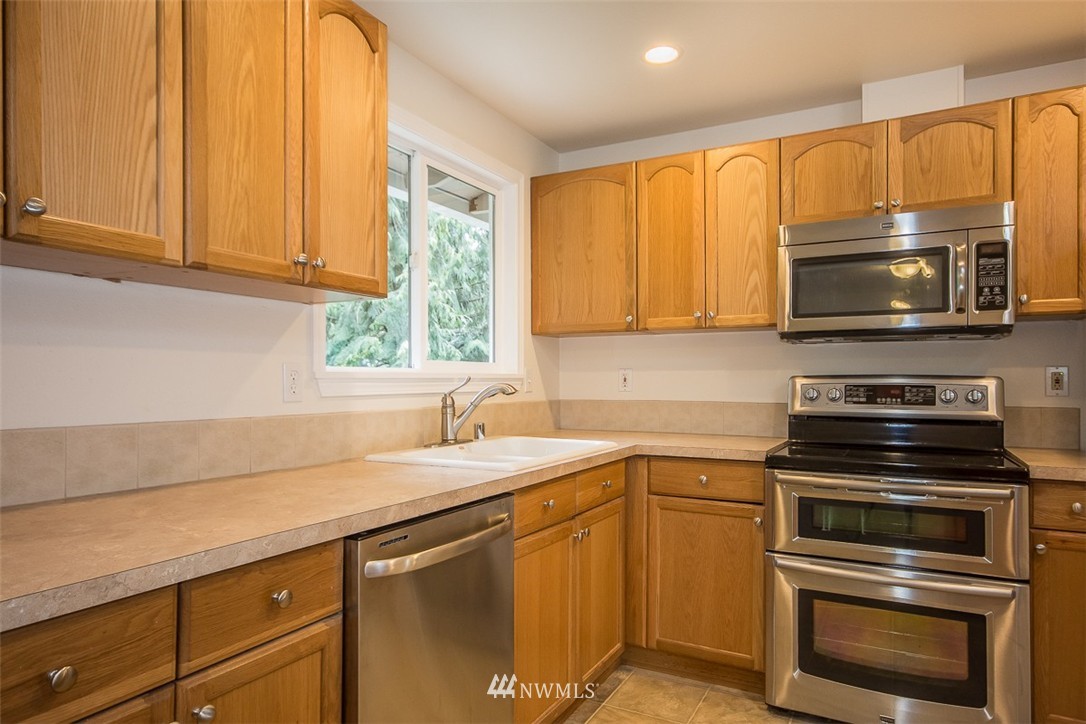 8 219th Place Southwest Bothell, WA 98021 - Photo 18 of 19