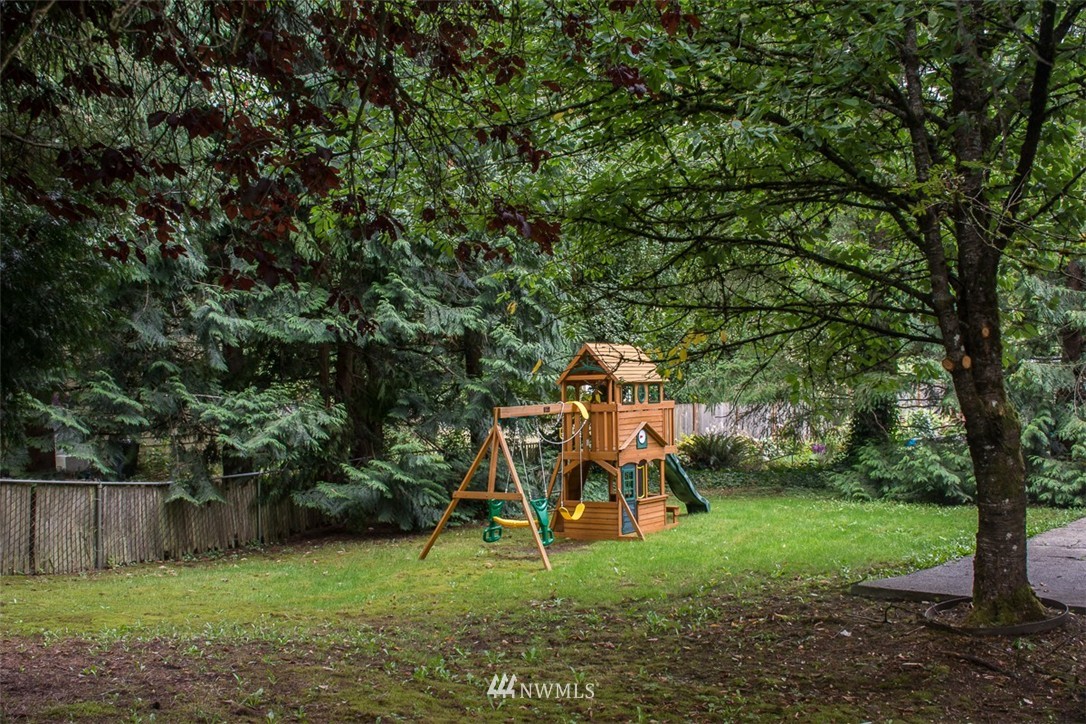 8 219th Place Southwest Bothell, WA 98021 - Photo 8 of 19