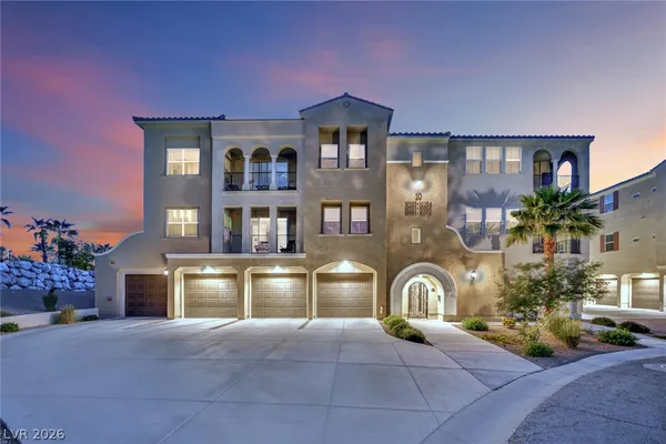 $710,000 | 2555 Hampton Road, Unit 10304, Henderson, NV 89052