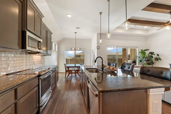 $346,900 | 125 Citation Drive, Jarrell, TX 76537