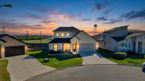 $346,900 | 125 Citation Drive, Jarrell, TX 76537