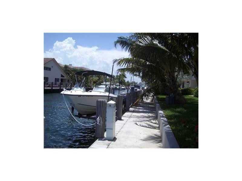 822 Jeffery Street, Unit 822 Boca Raton, FL 33487 - Photo 5 of 6 Waterfront/Dock/Pier