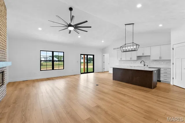 $598,800 | 817 Golden Bell Lane, O'Fallon, IL 62269