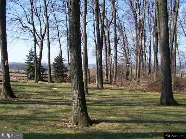 237 Reynolds Mill Road York, PA 17403 - Photo 2 of 9 Gallery Image 2