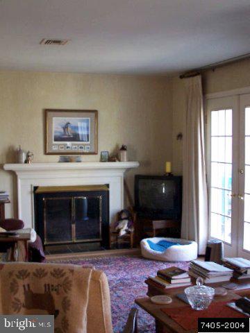 237 Reynolds Mill Road York, PA 17403 - Photo 3 of 9 Gallery Image 3