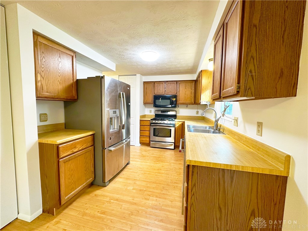 6402 Gander Road East Dayton, OH 45424 - Photo 8 of 26 Gallery Image 8