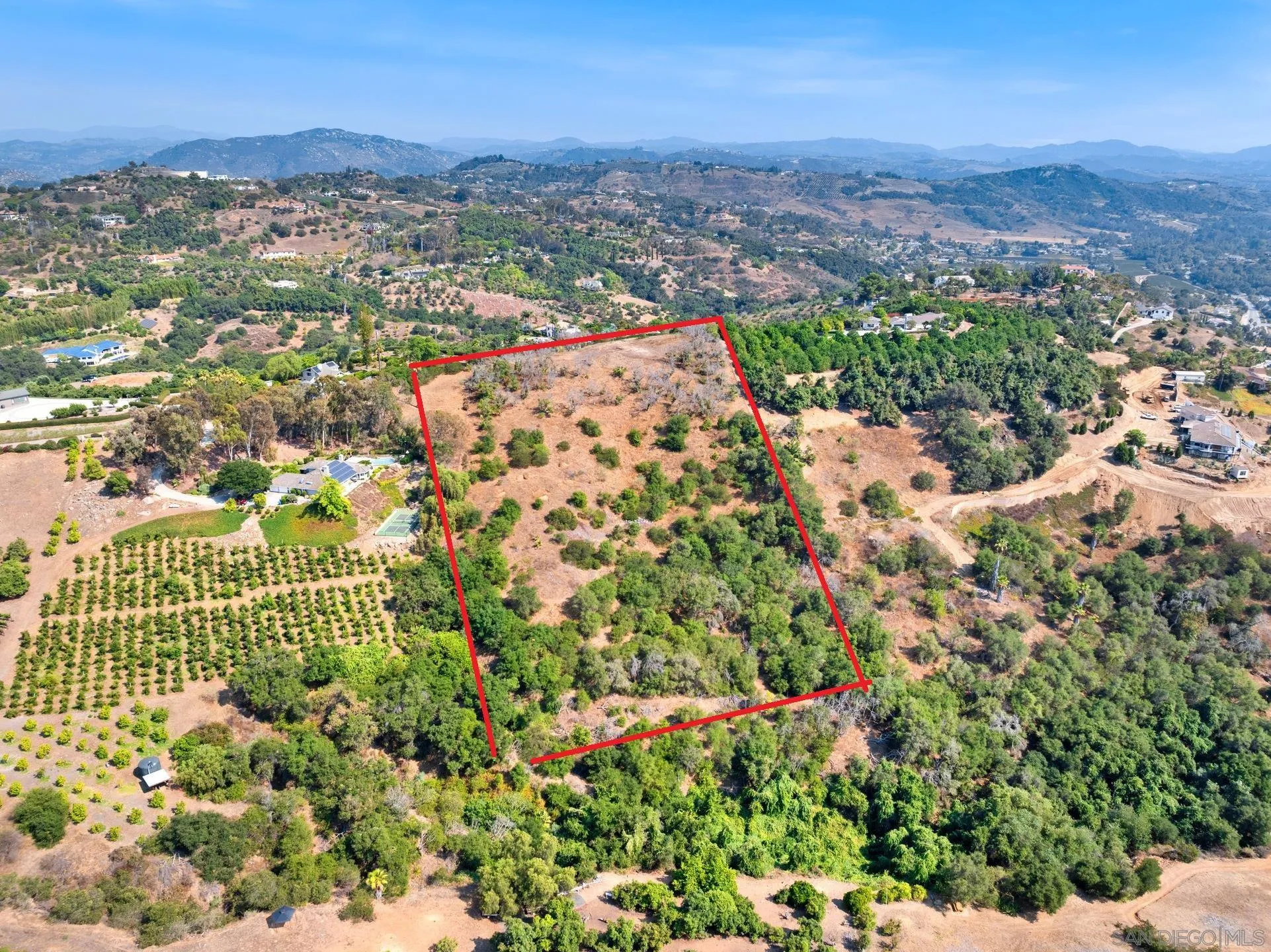 3240 Vía Del Cielo, Unit 9 Fallbrook, CA 92028 - Photo 3 of 23