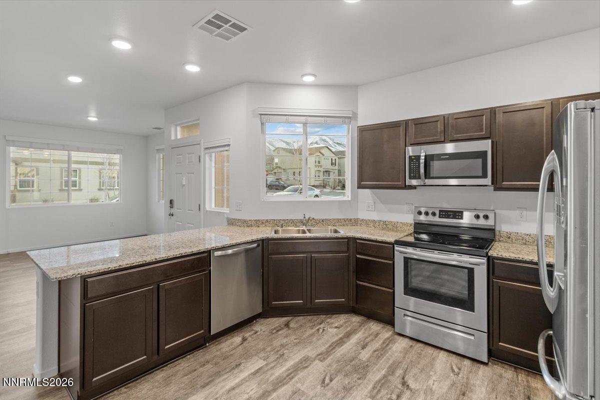 9630 Windjammer Way Reno, NV 89506 - Photo 5 of 50 IMG_1377