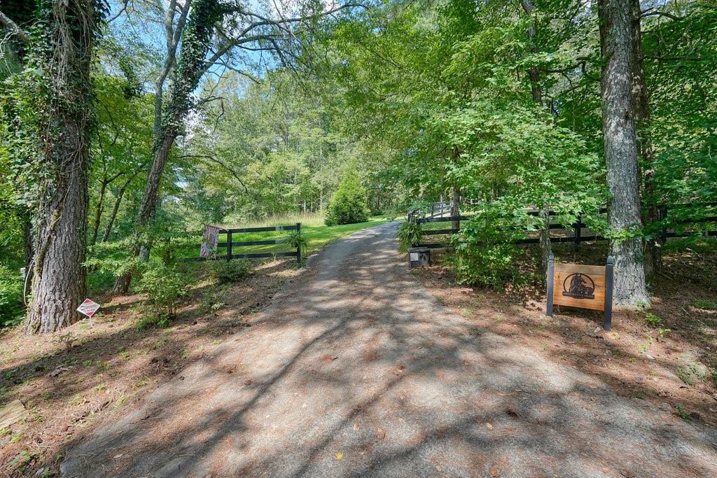 1513 Old Jones Road Alpharetta, GA 30004 - Photo 19 of 62