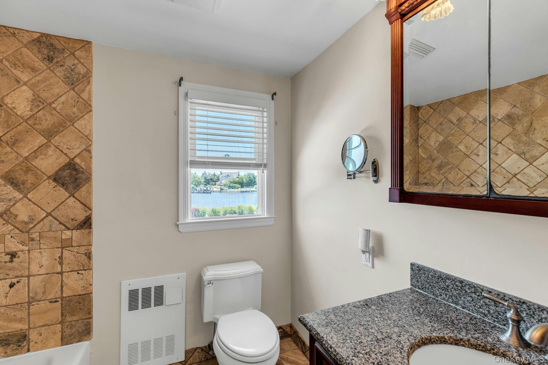 18 Beech Road Islip, NY 11751 - Photo 21 of 46