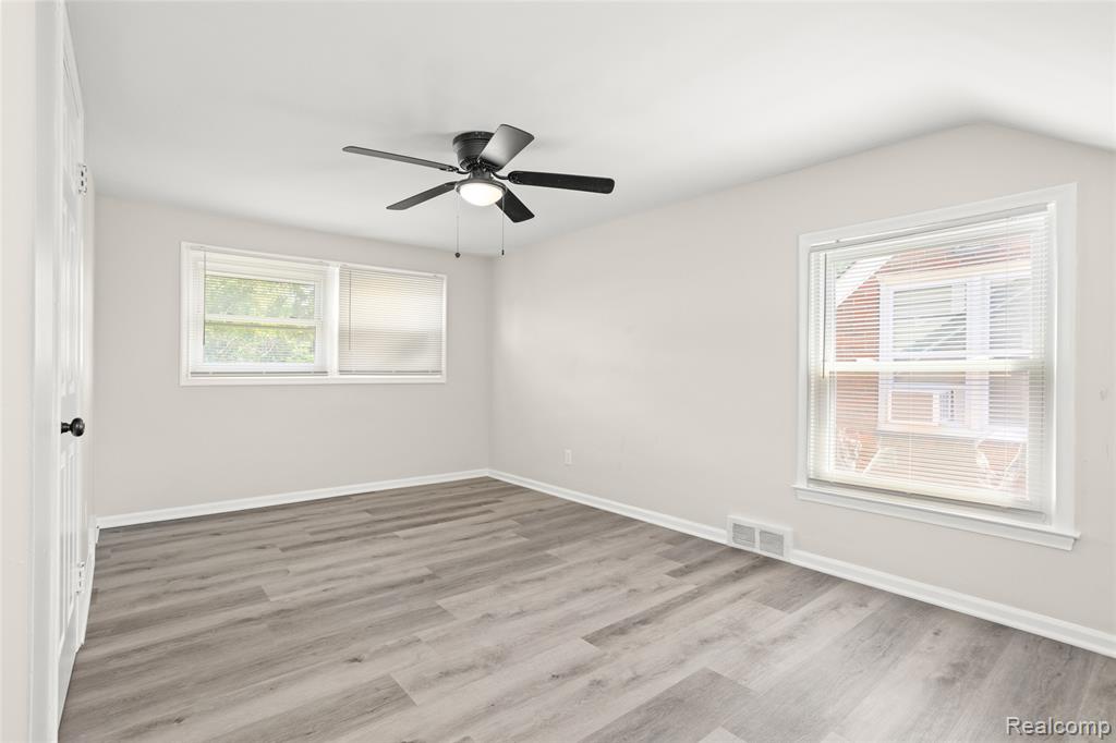 17700 Edinborough Road Detroit, MI 48219 - Photo 25 of 34