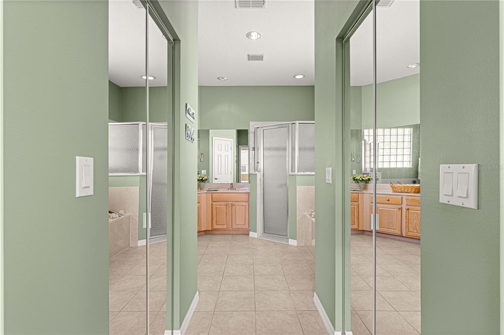 9882 Southwest 89th Ln Road Ocala, FL 34481 - Photo 37 of 47 Gallery Image 37