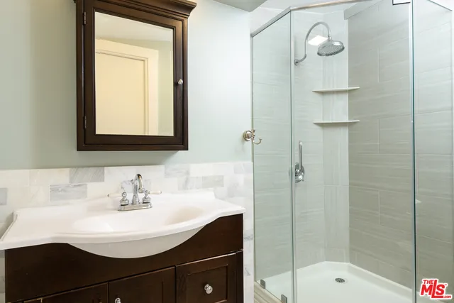 $6,800 | 1109 Arizona Avenue, Santa Monica, CA 90401