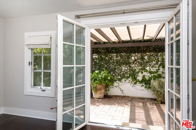 $6,800 | 1109 Arizona Avenue, Santa Monica, CA 90401