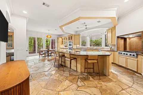 $2,750,000 | 64 Saddlebrook Lane, Houston, TX 77024