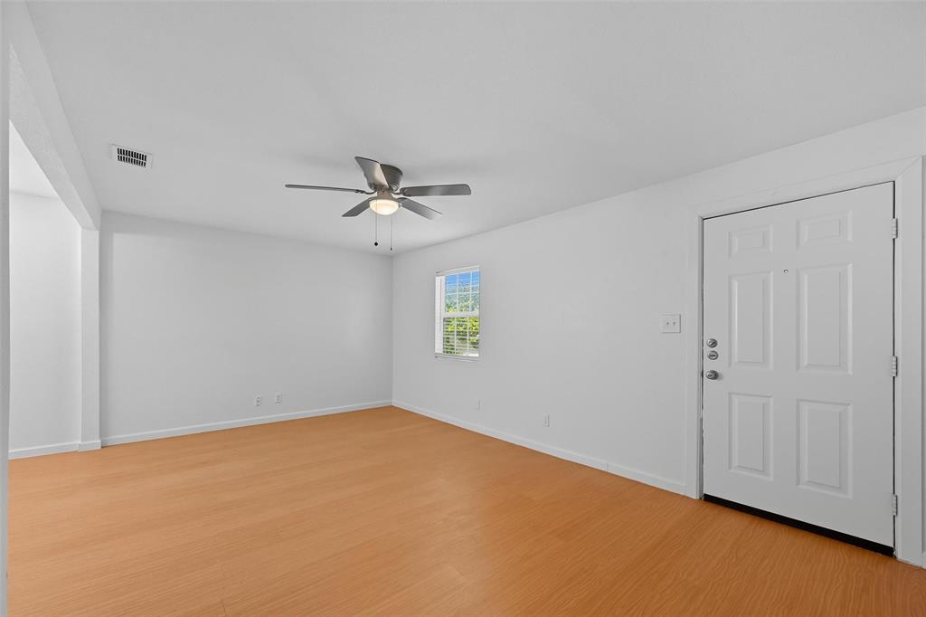 708 Union Street Bonham, TX 75418 - Photo 7 of 18