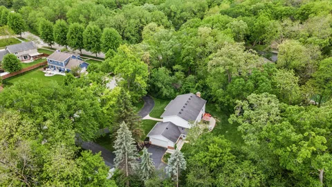 $575,000 | N10-w27274 Rolling Ridge Drive, Waukesha, WI 53188