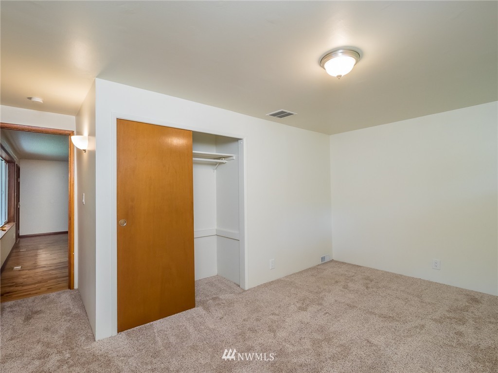 719 John Bailey Road Bothell, WA 98012 - Photo 20 of 22 Gallery Image 20