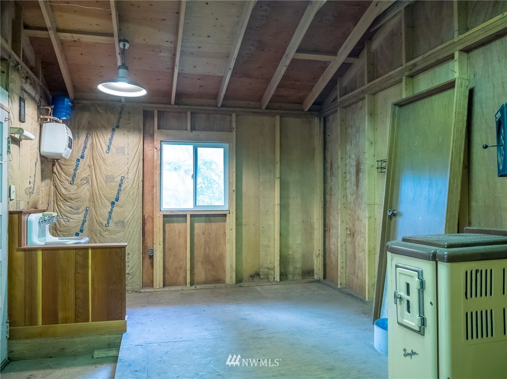 719 John Bailey Road Bothell, WA 98012 - Photo 9 of 22 Gallery Image 9