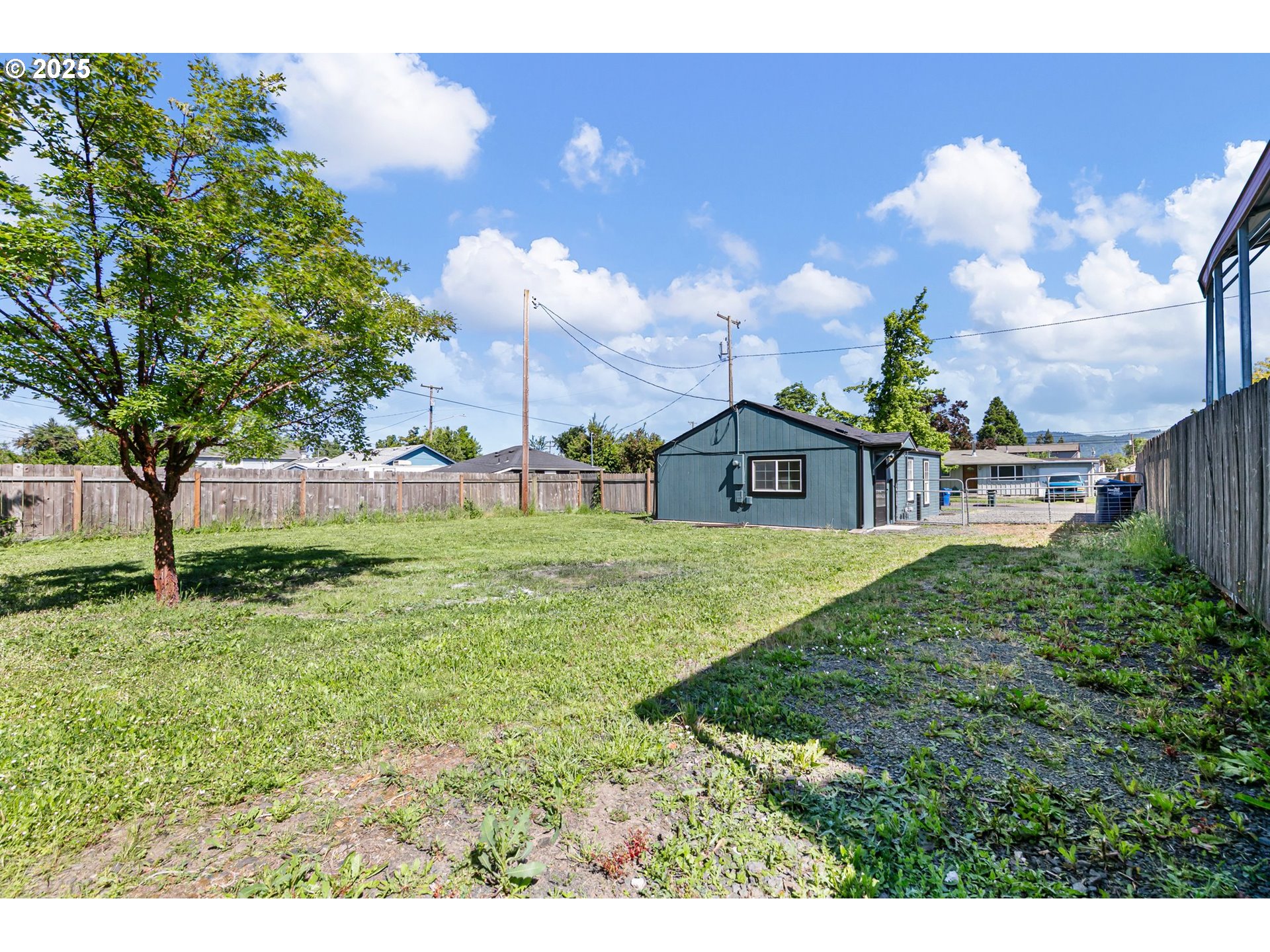 2745 C Street Springfield, OR 97477 - Photo 28 of 33