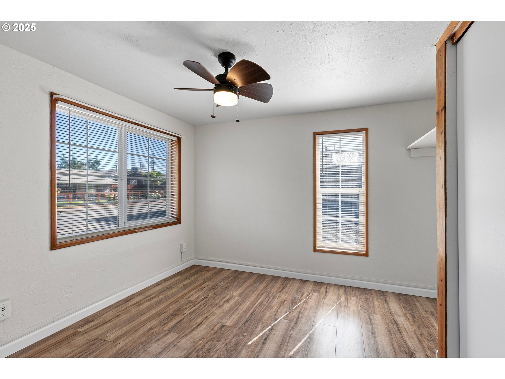 2745 C Street Springfield, OR 97477 - Photo 10 of 33