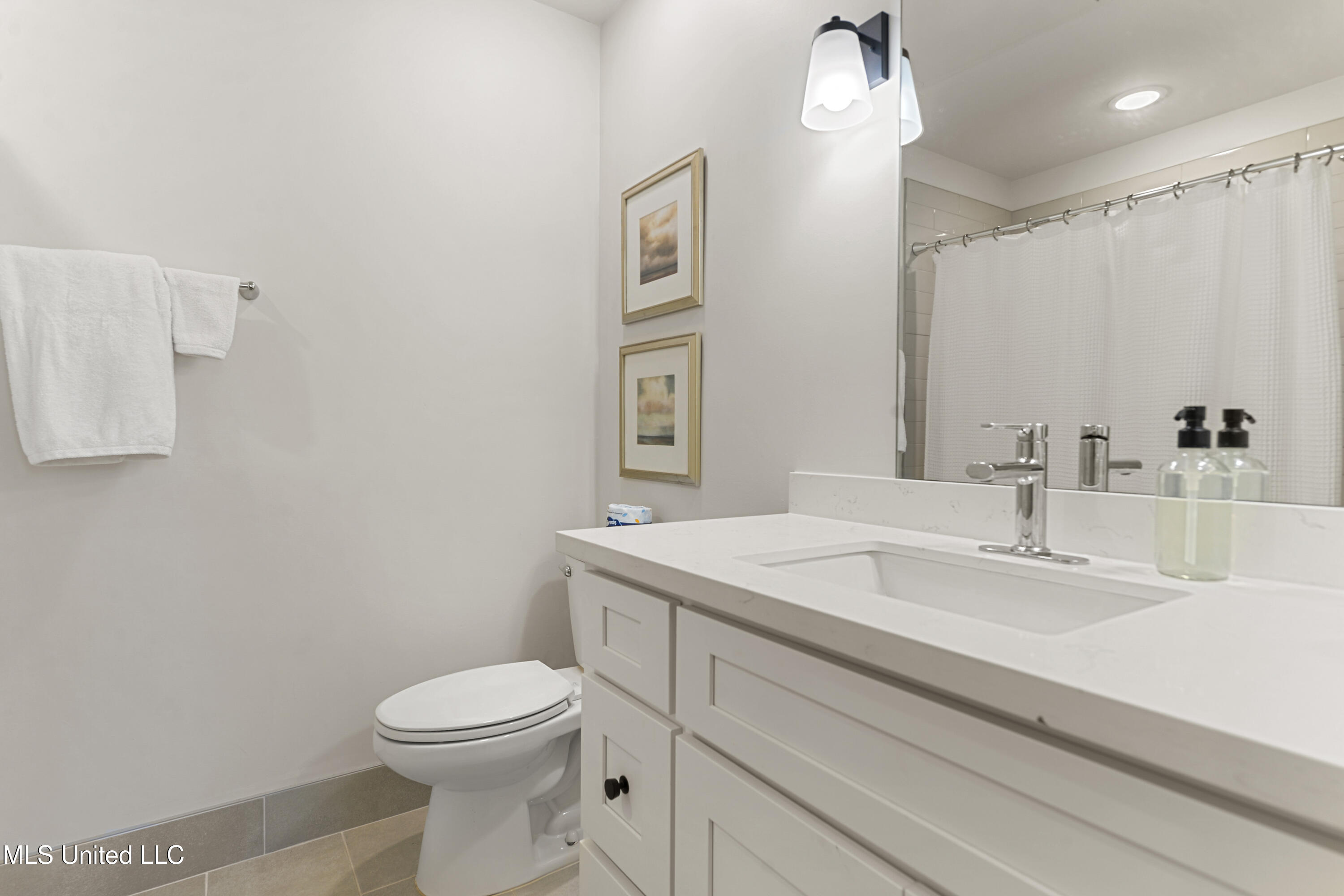 315 Main Street, Unit A Bay St. Louis, MS 39520 - Photo 17 of 29 016 (3)