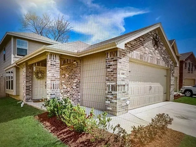 $2,195 | 688 River Garden Drive, Fort Worth, TX 76114