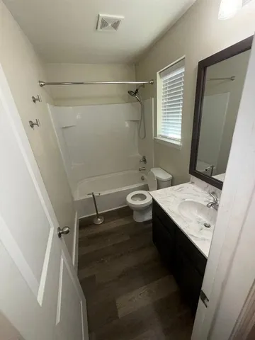 $2,195 | 688 River Garden Drive, Fort Worth, TX 76114