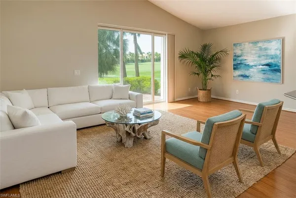 $599,900 | 135 Glen Eagle Circle, Naples, FL 34104