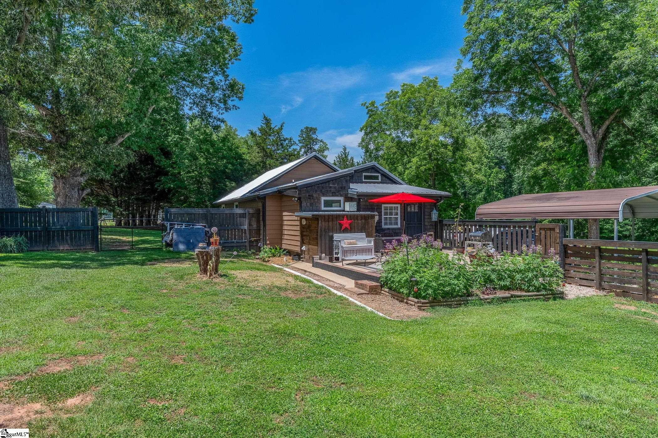 2261 Fews Chapel Road Greer, SC 29651 - Photo 8 of 42