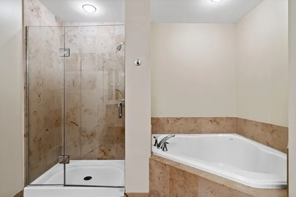 $650,000 | 160 East Illinois Street, Unit 1302, Chicago, IL 60611
