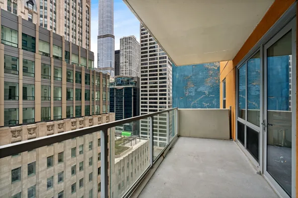 $650,000 | 160 East Illinois Street, Unit 1302, Chicago, IL 60611