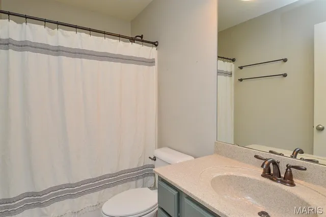 $455,000 | 816 Briar Lake Place, Columbia, IL 62236