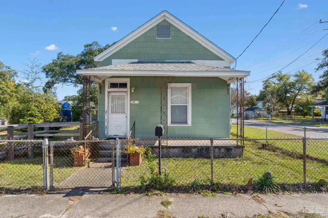 $300,000 | 796 South E Street, Pensacola, FL 32502