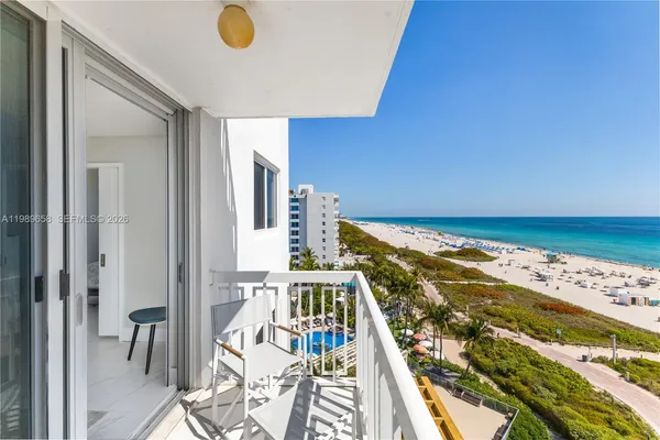 $5,000 | 401 Ocean Drive, Unit 918, Miami Beach, FL 33139