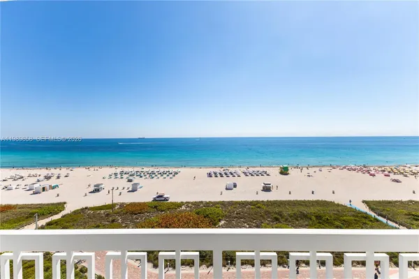 $5,000 | 401 Ocean Drive, Unit 918, Miami Beach, FL 33139