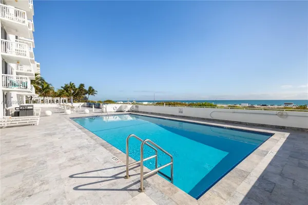 $5,000 | 401 Ocean Drive, Unit 918, Miami Beach, FL 33139
