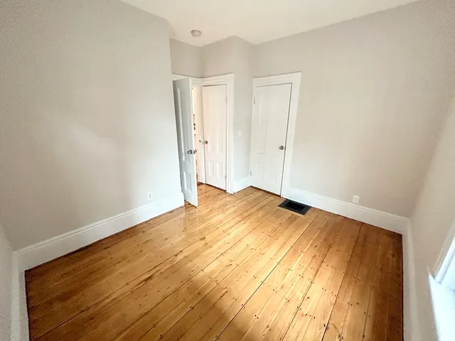 $4,000 | 12 Buttonwood Street, Unit 1, Boston, MA 02125