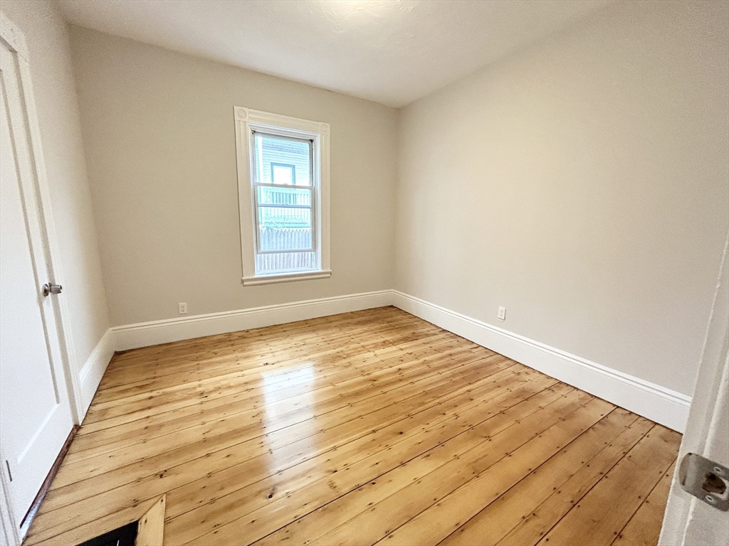 12 Buttonwood Street, Unit 1 Boston, MA 02125 - Photo 8 of 9