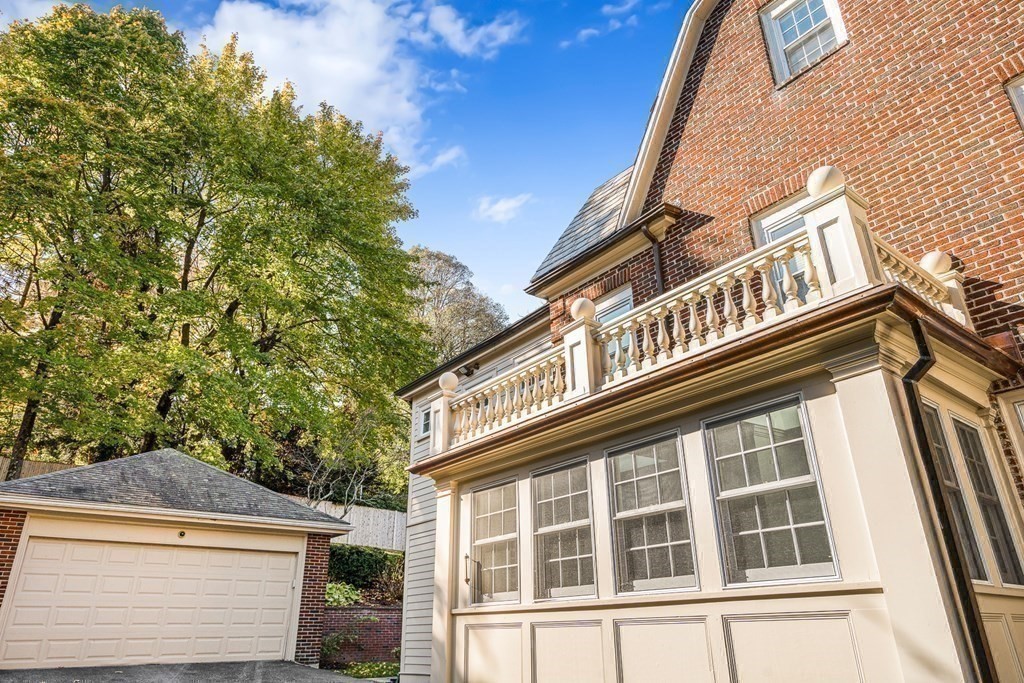106 Clinton Road Brookline, MA 02445 - Photo 40 of 42 a front view of a building